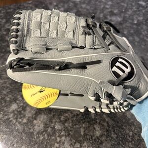 Wilson A500 Siren Fastpitch Softball Glove 12" Graphite/Grey A05LF1812 Adult LHT